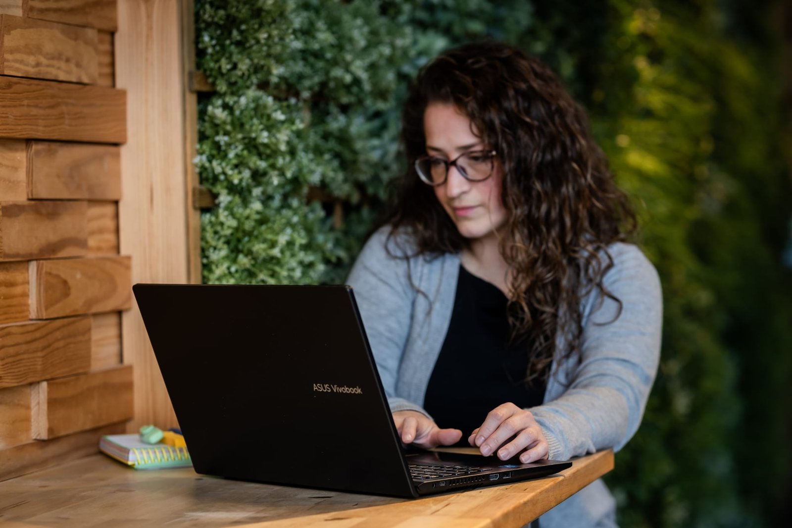 Acompañamiento personalizado en branding y estrategia digital.